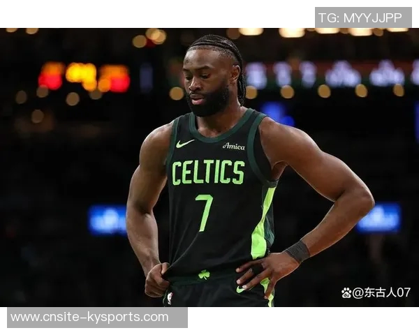 凯尔特人凭借强大实力逆袭尼克斯成功攀升东部第二名位置 凯尔特人凭借强大实力逆袭尼克斯成功攀升东部第二名位置